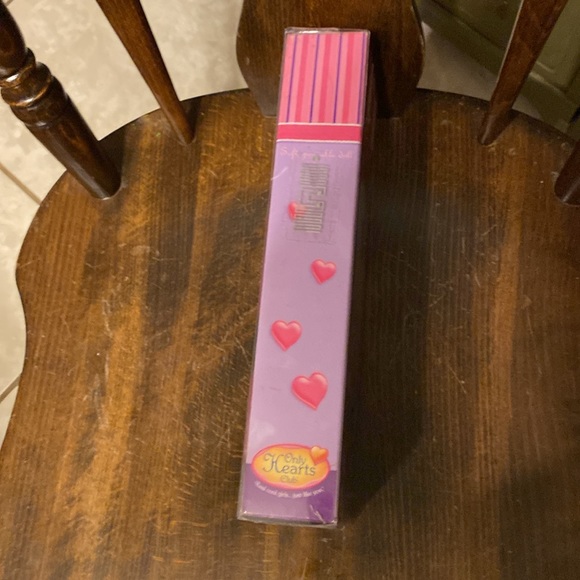 ONLY HEARTS CLUB DOLL-  LILY ROSE w/ DOG-  NIB. 2004 - Picture 5 of 6